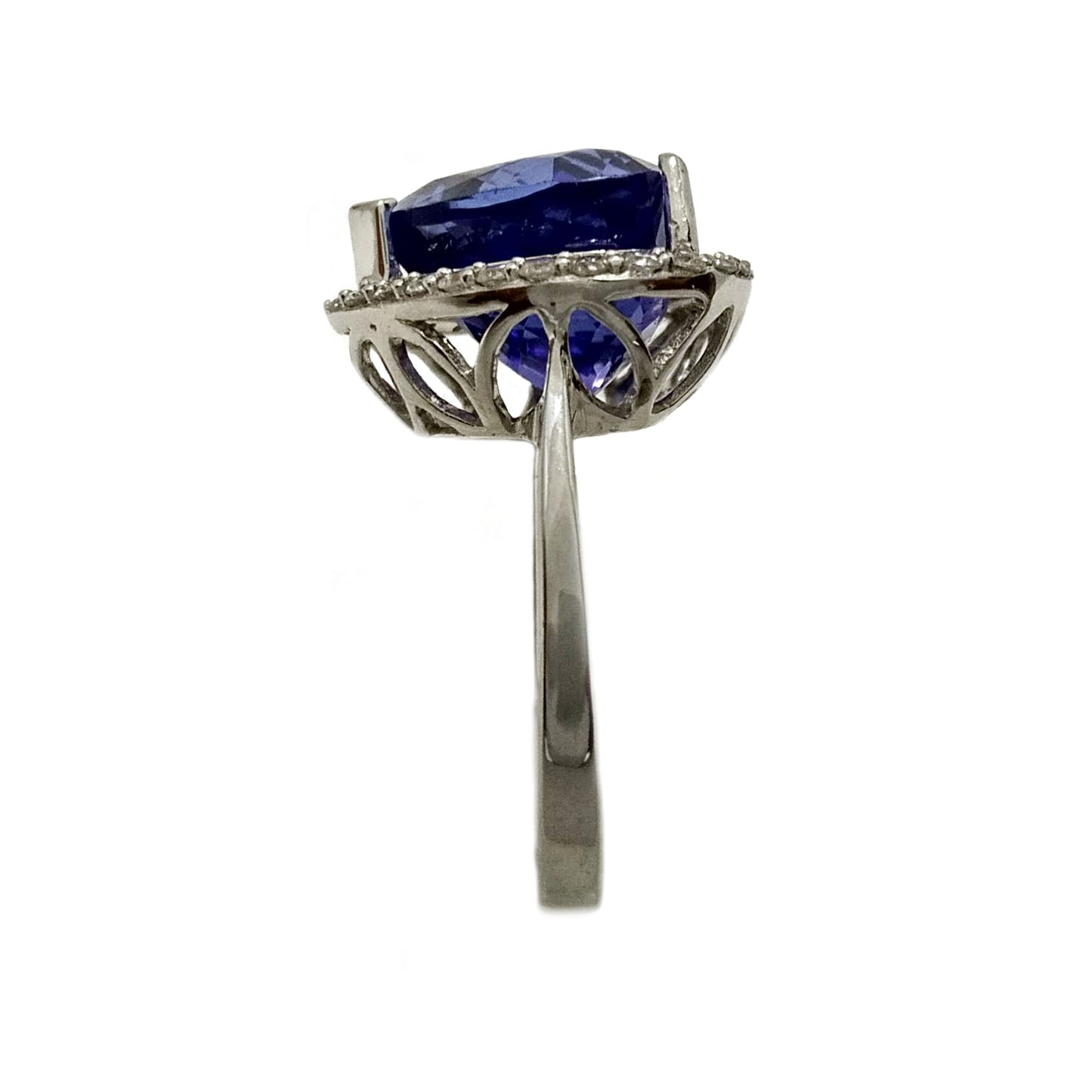 Tanzanite Diamond Cocktail Ring