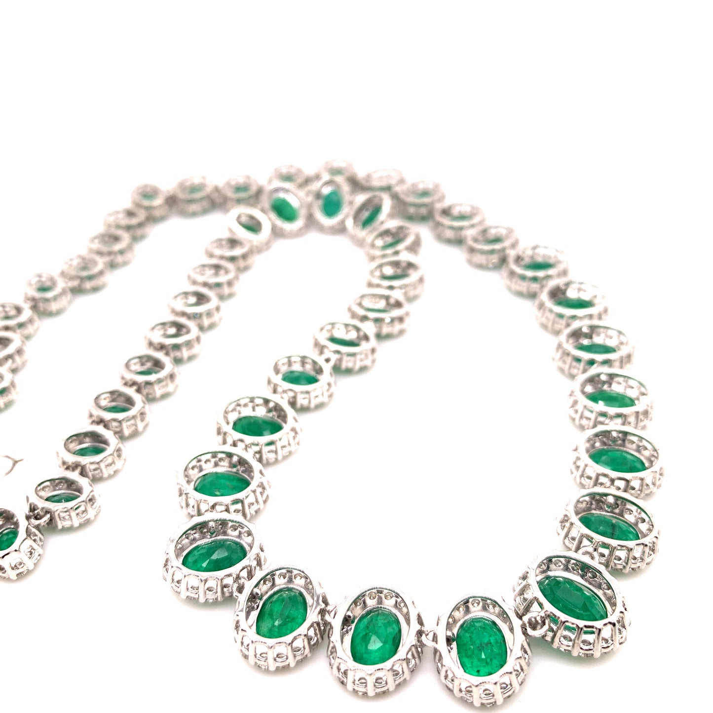 37.73 Carats Emerald Diamond Necklace Set