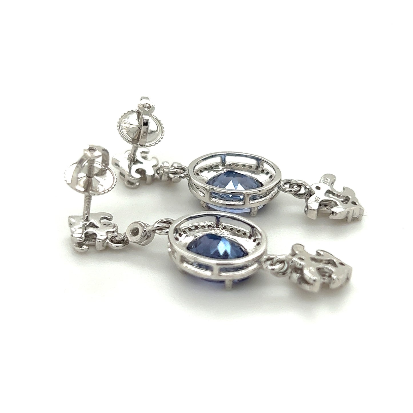 4.08 Carats Tanzanite Dangling Earrings
