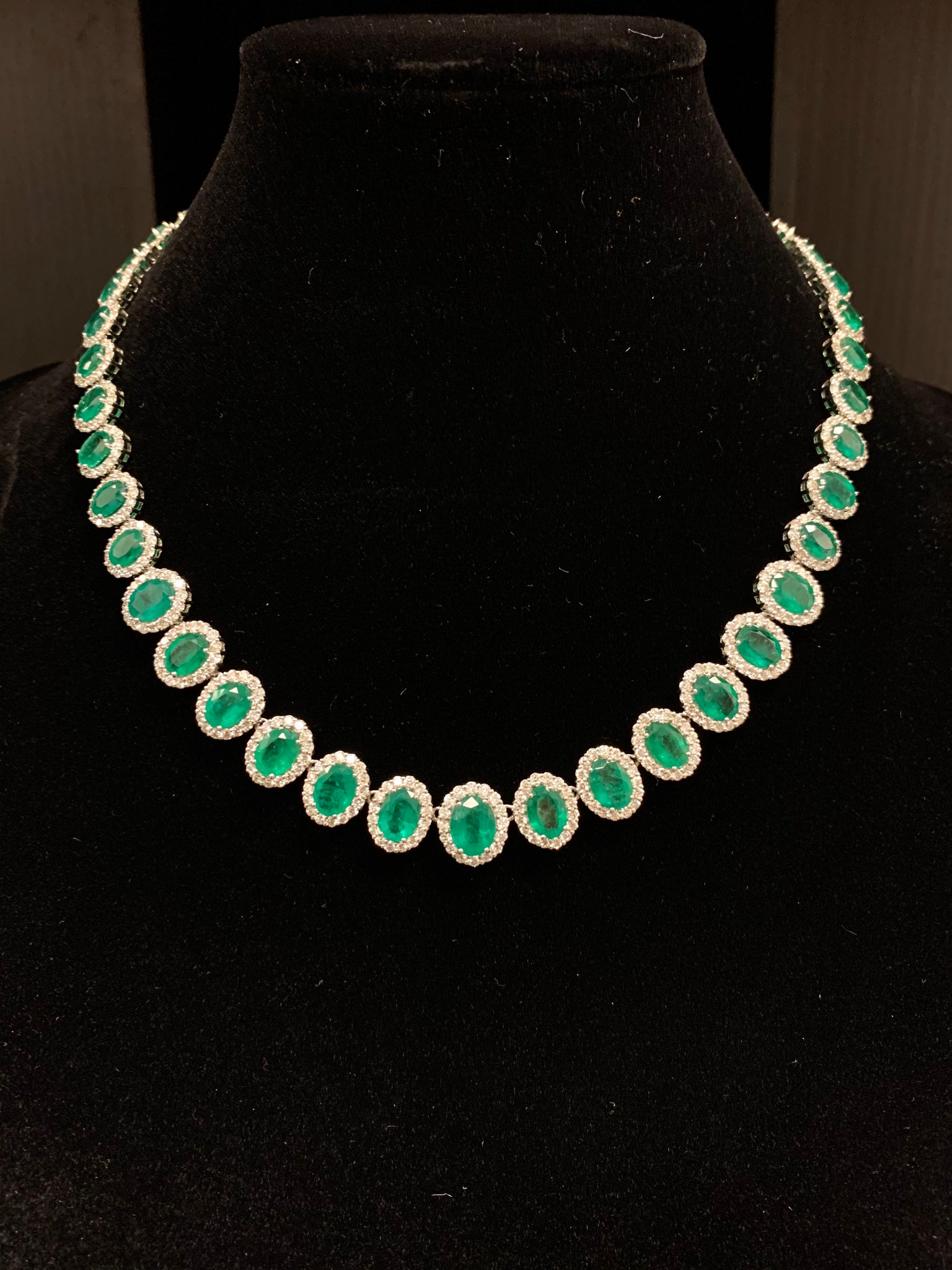 Buy Elegant Kiara Advani Emerald Green Diamond Stones Cz Bridal Choker  Necklace/earrings/tikka,bridal Jewelry,necklace,cz Choker,diamond Jewelry  Online in India - Etsy